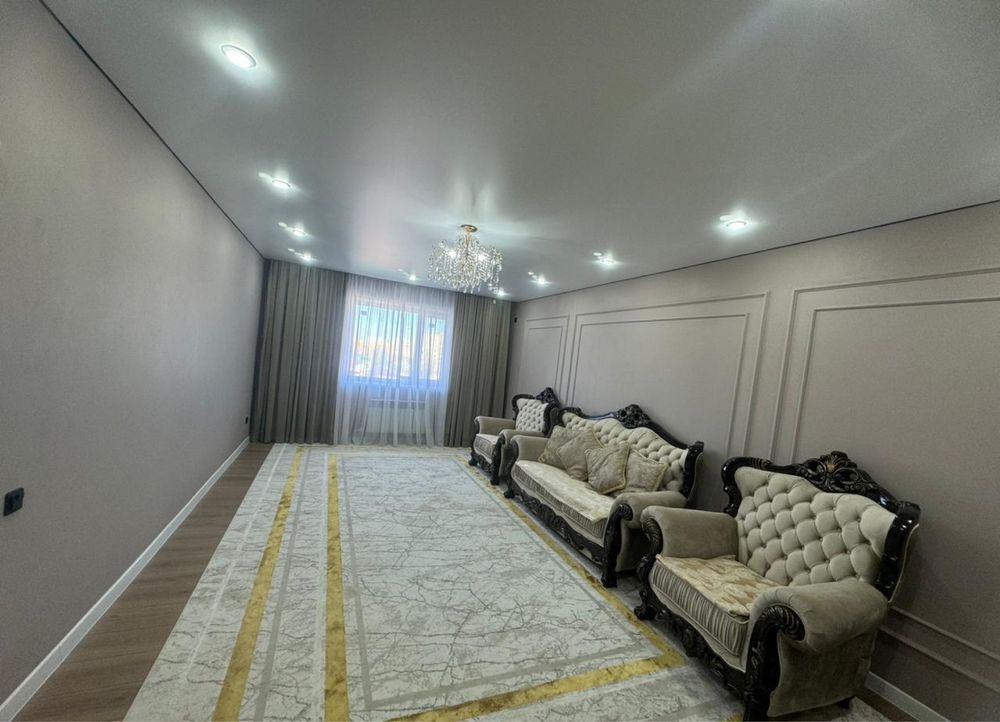 Продам 3х комнатную квартиру в центре