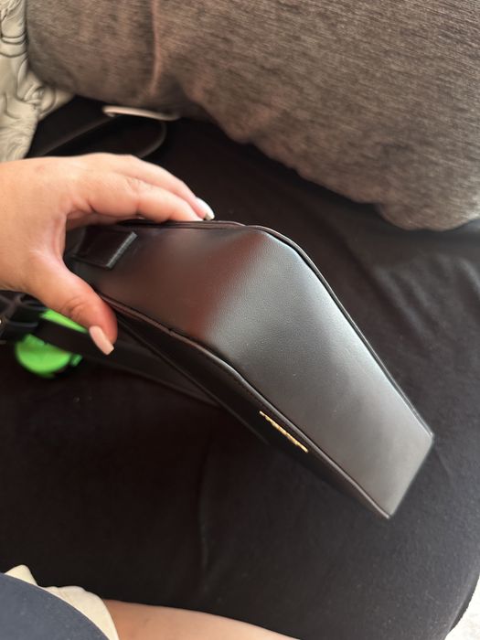 Чанта Guess girl