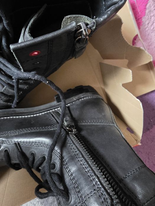 Ghete Diesel nr 44 cu 29 cm noi originale