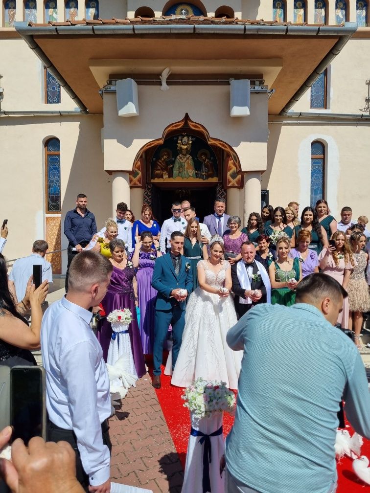 Porumbei albi ptr nunti