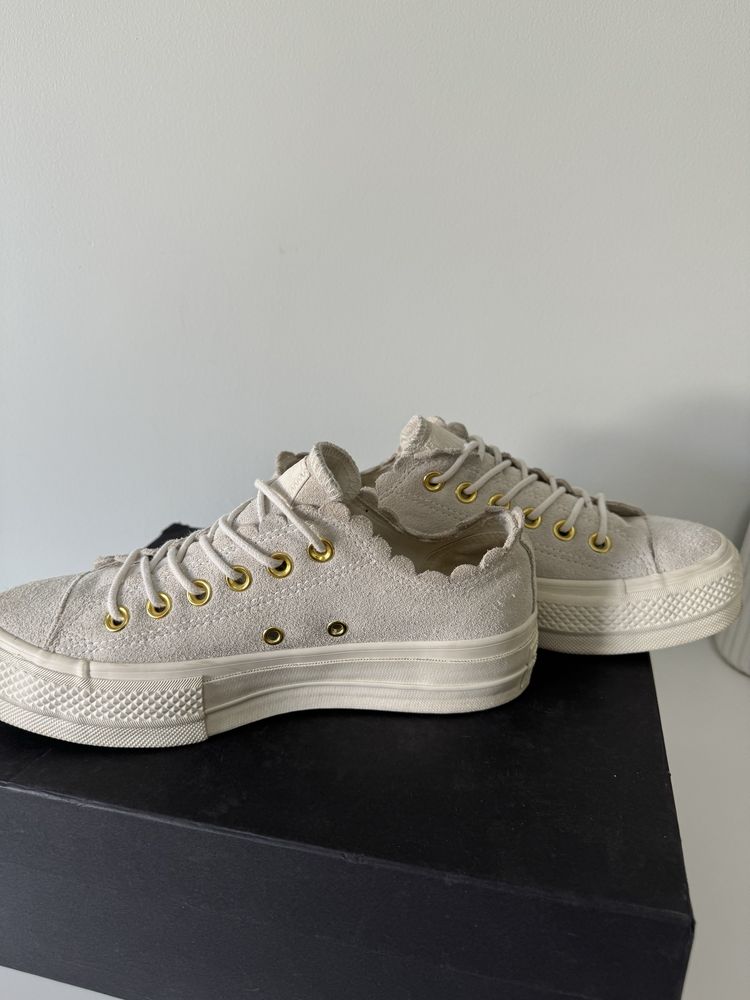 Дамски кецове Converse