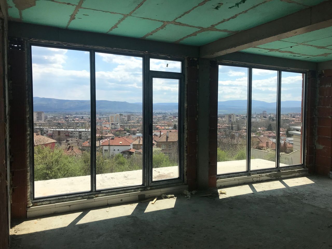 Продава се Къща в Казанлък - 268 кв.м за 870 €/кв.м - Снимка #8