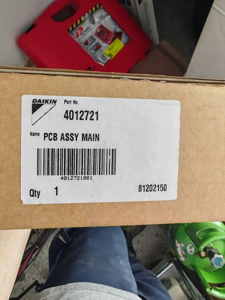 Мотори, платки, датчици за вътрешно тяло DAIKIN Siesta AZQS140B7Y1B