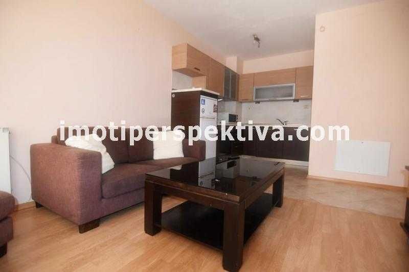 Продава се Двустаен апартамент в Пловдив, Кършияка - 65 кв.м за 2000 €/кв.м - Снимка #2