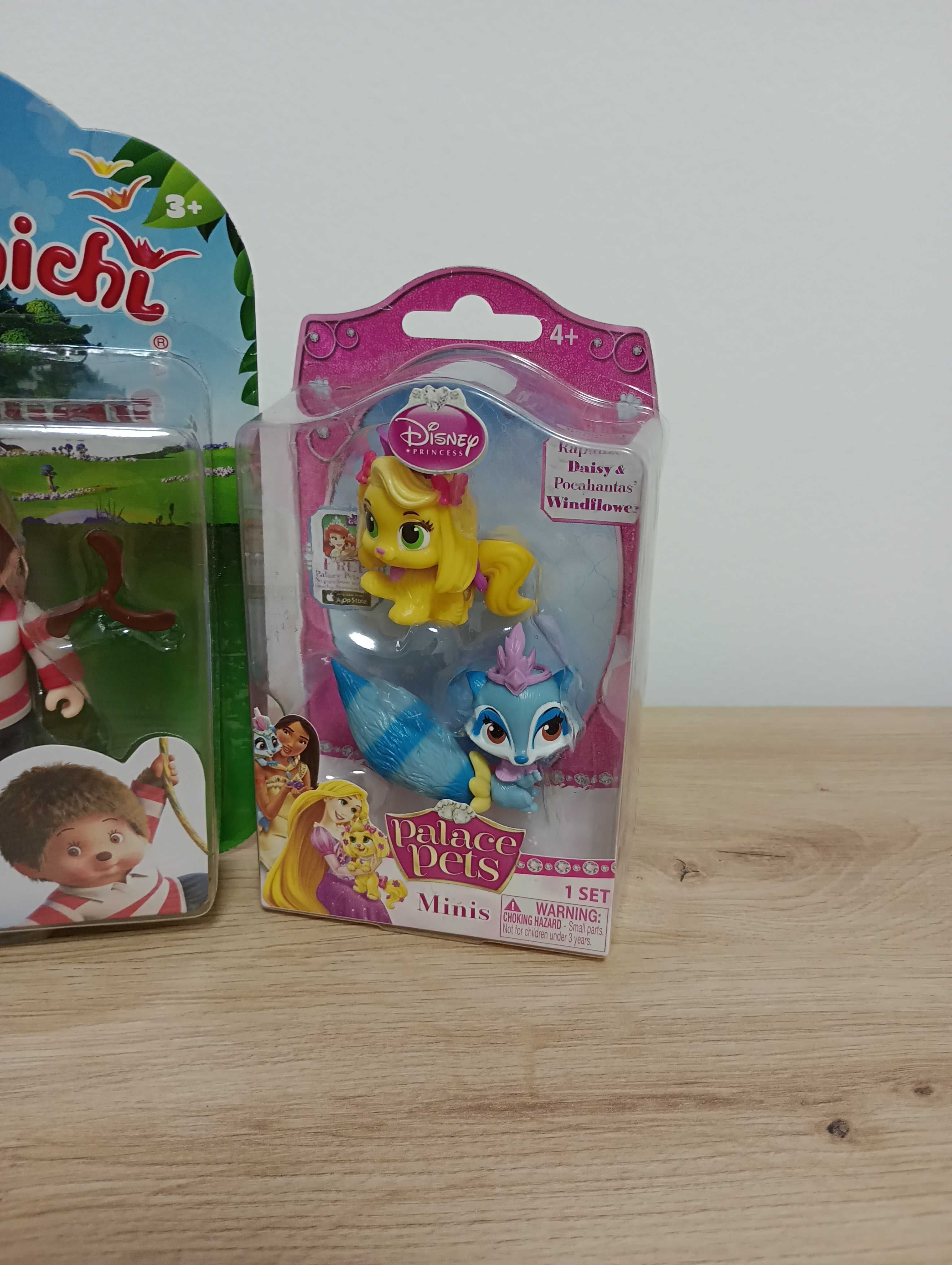 Vand lot jucarii cu Monchhichi si 2 figurine Palace Pets