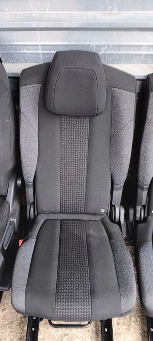 Комфортен оригинален салон за Peugeot 5008 седалки 2019год номер 1980