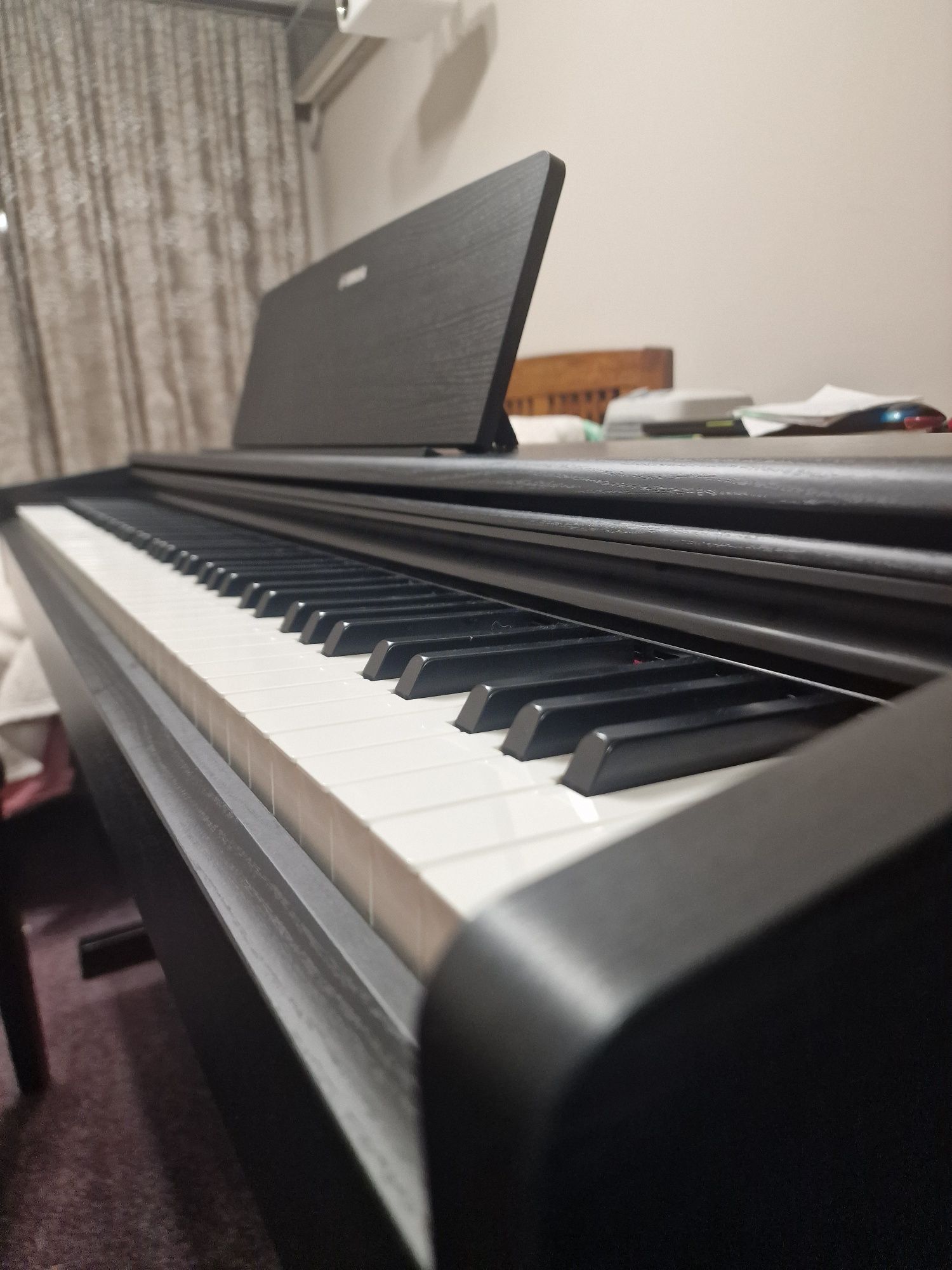 Электронное пианино Yamaha Arius YDP-144