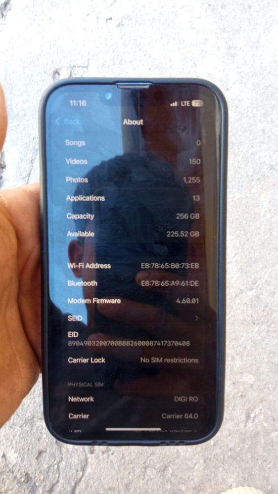Vand iphone 13,256 gb