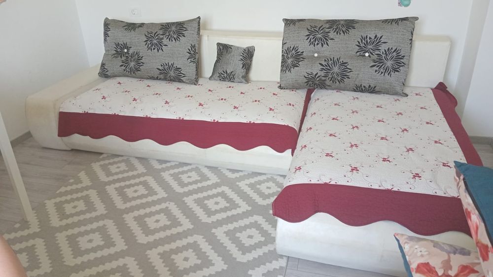 Canapea colțar în stare foarte bună