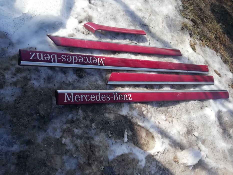 Молдинги на двери от мерса с 180 w202
