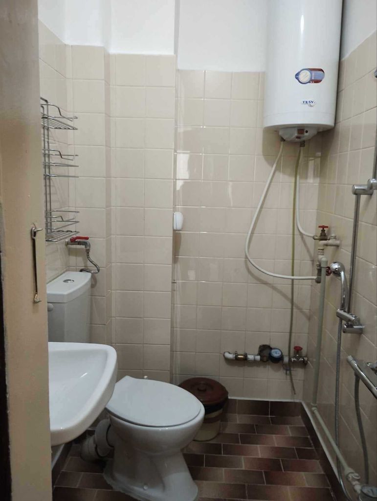 Продава се Едностаен апартамент в Плевен, Идеален център - 44 кв.м за 1523 €/кв.м - Снимка #5