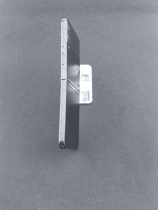 Samsung Galaxy Z Flip3 5G 256 GB-egz881