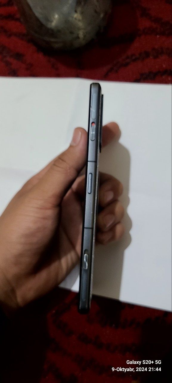 Poco F4 GT 128/8gb