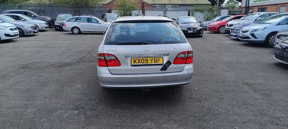 Dezmembrari / Dezmembrez Mercedes Clasa E T-Model (S211) 2.2 CDI 646821 cutie viteze automata cod culoare 775 Iridium Silver