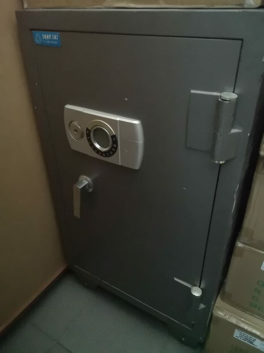 Вскрытие сейфов. Вскрытие дверных замков.Вскрытие автомашин.Установка