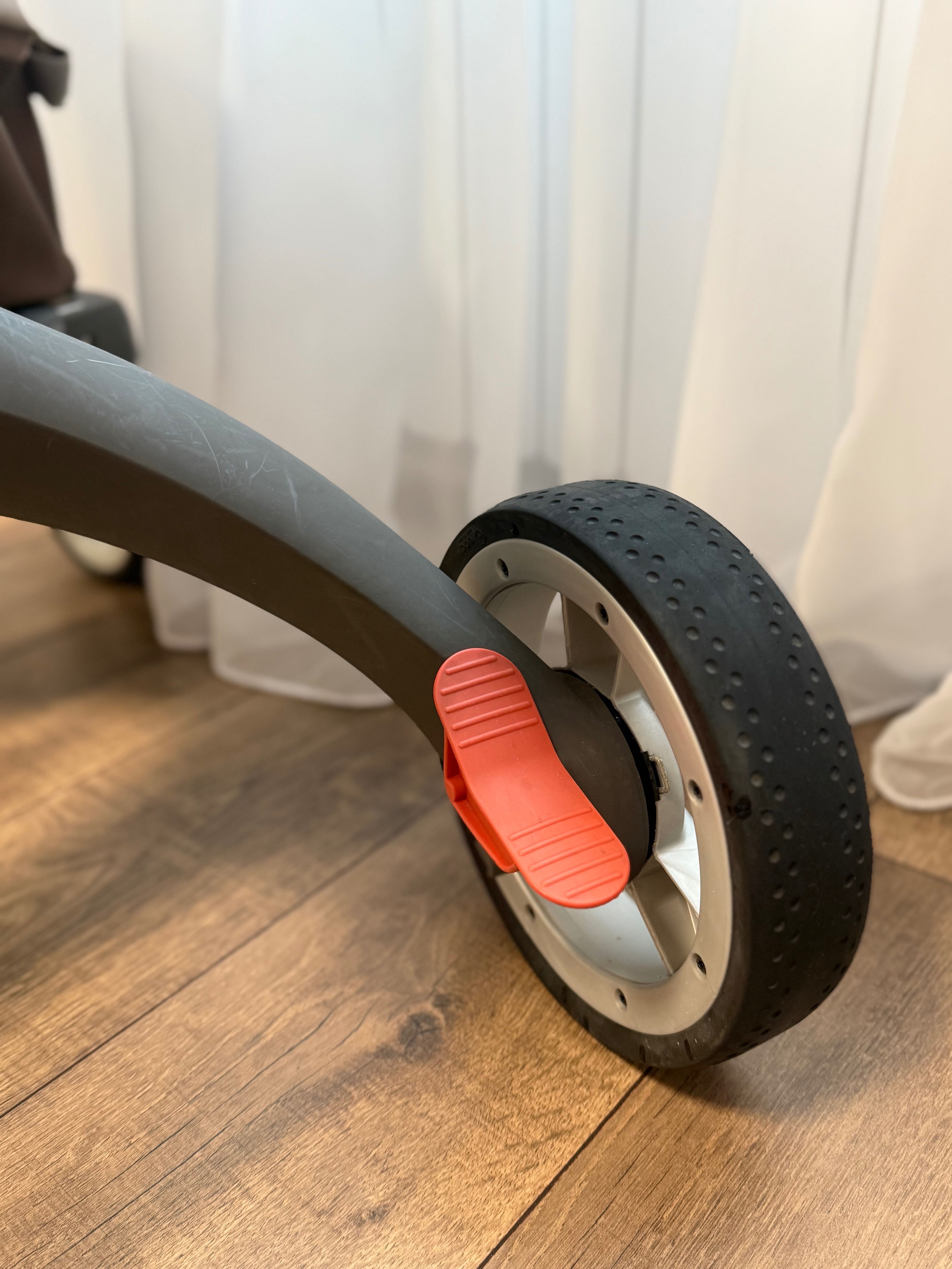 Продавам количка Stokke Xplory V4