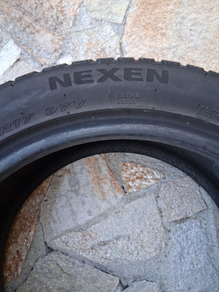 235 45 17 NEXEN 97V