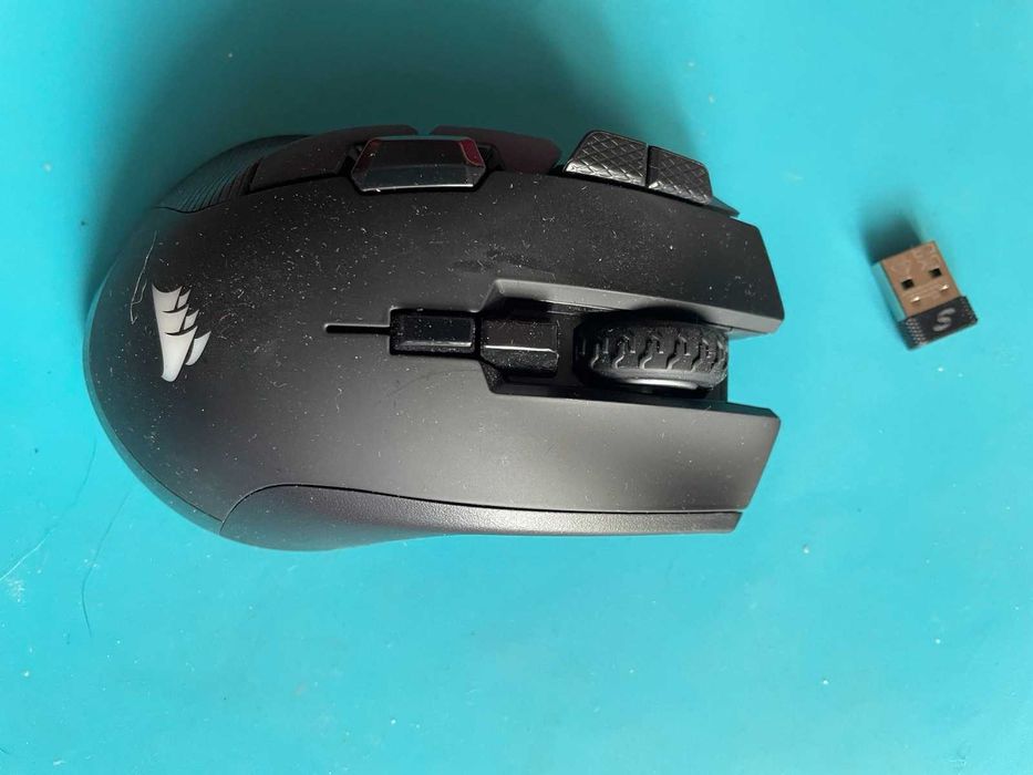 Безжична геймърска мишка Corsair с USB донгъл