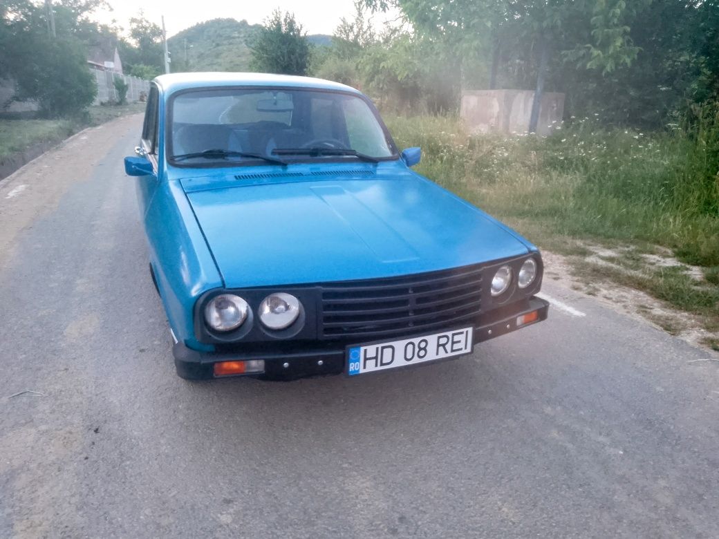 Vând Dacia 1310.