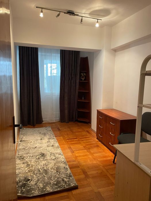 Inchiriez apartament 2 camere Bul Republicii - Utilitati incluse!!!