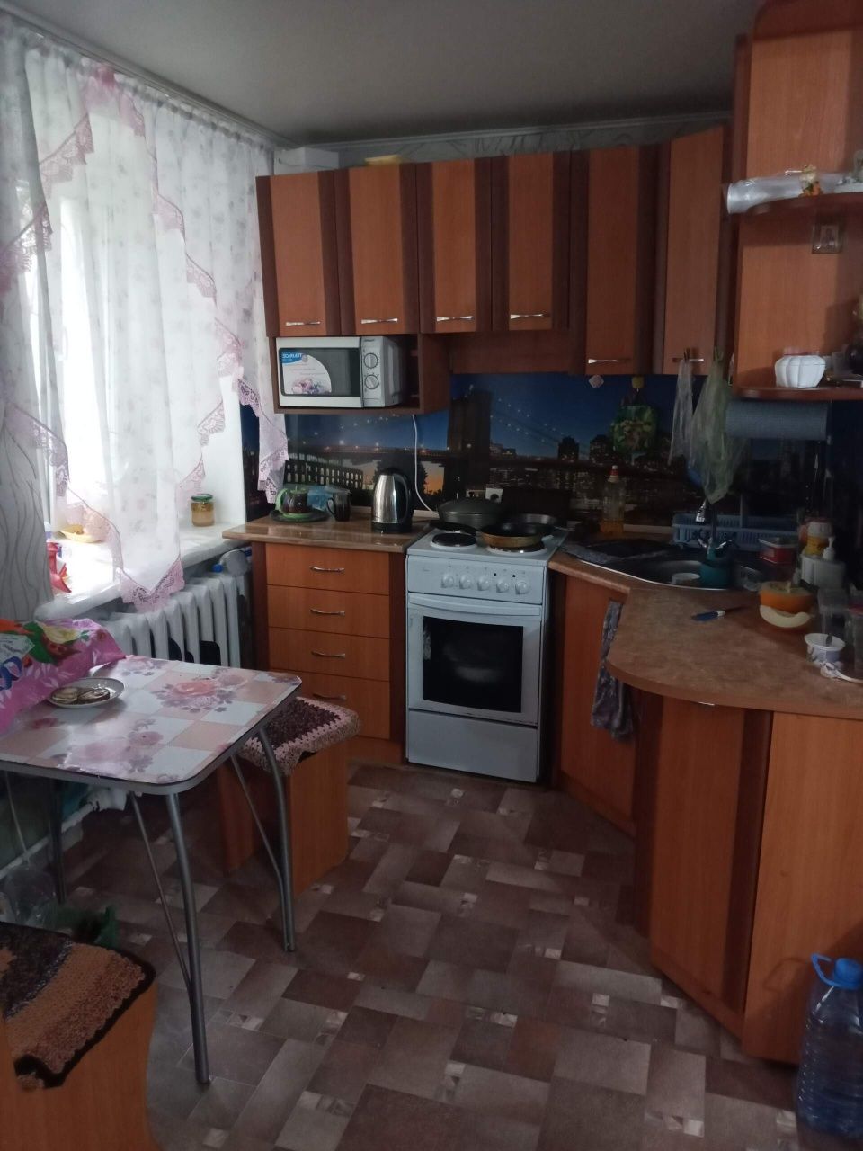 Продам квартиру 3-х комнатную