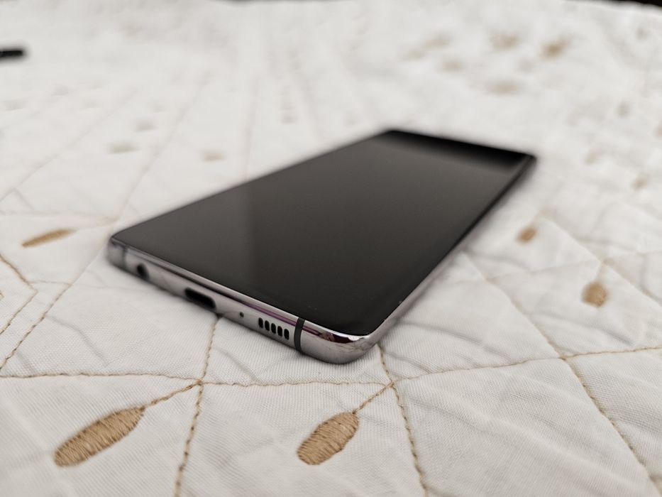 Samsung Galaxy S10+ / 1 TB / Ceramic Black
