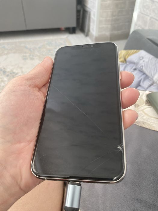Продам iphon 11 pro
