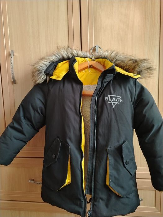 Продам куртку зима