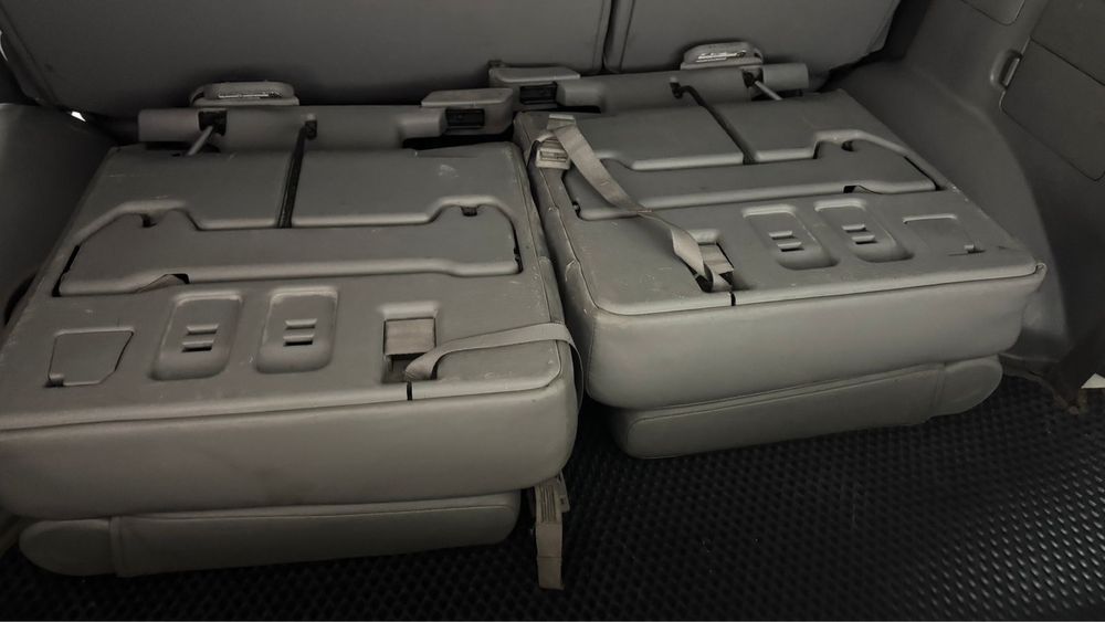 Сиденья lexus lx 470 состяание хороший