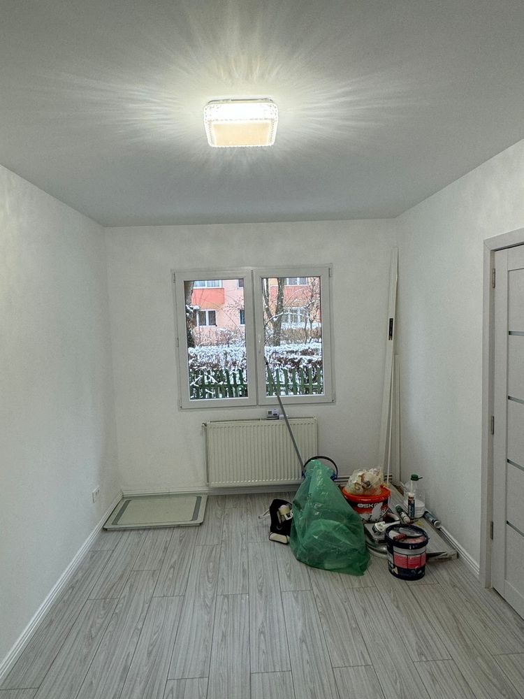 Apartament 2 camere, str Uranus -parter din 4
