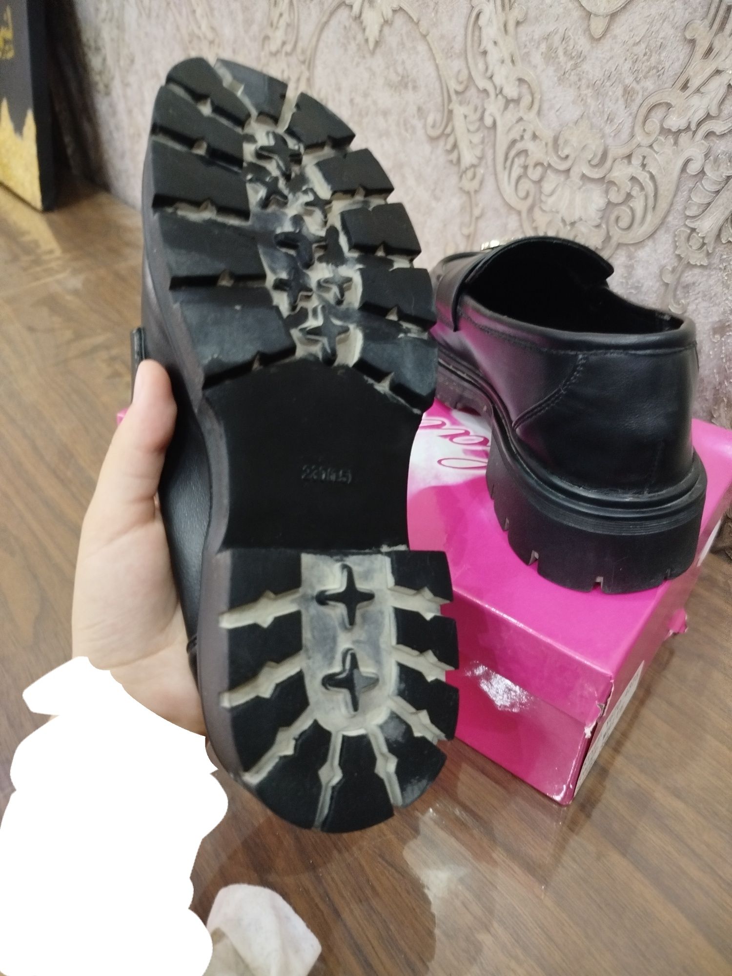 Туфли (лофферы) продам