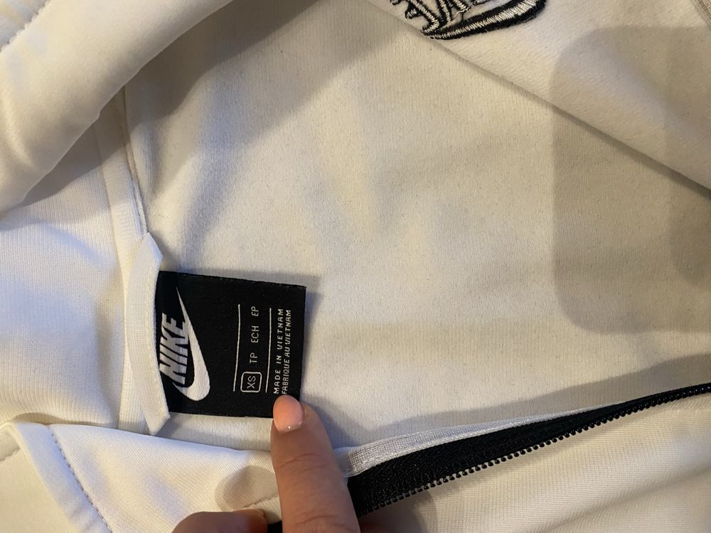 НОВО! Дамско горнище/ суичър Nike