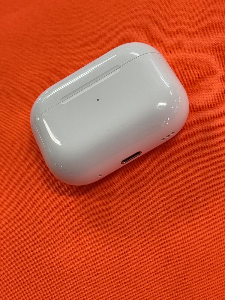 Кейс Airpods 2 pro оригинал