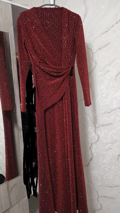 Сәнді көйлек сатылады