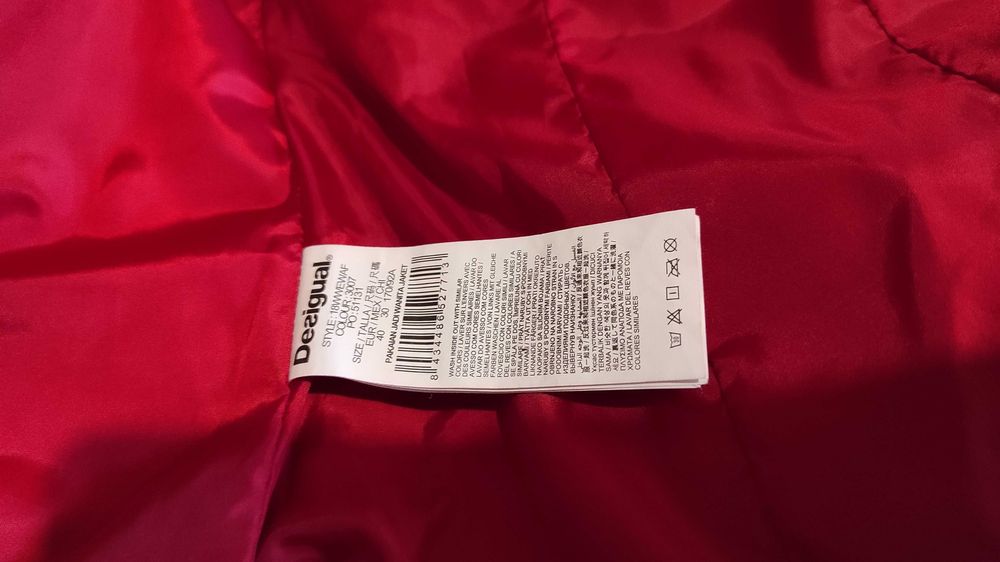 Дамско зимно яке Desigual, размер 40, много запазено