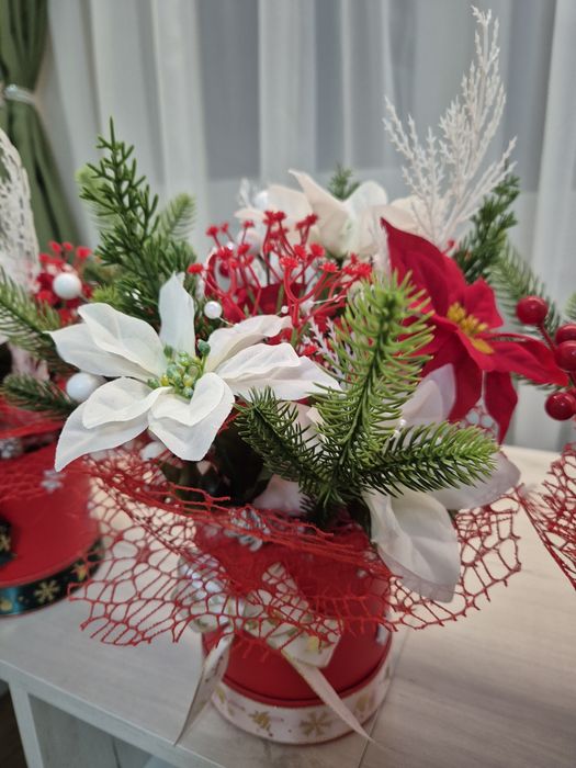 Коледни кутии, коледна украса