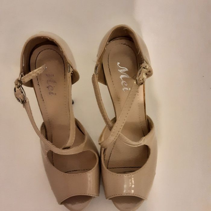 Sandale nr 37 bej lac