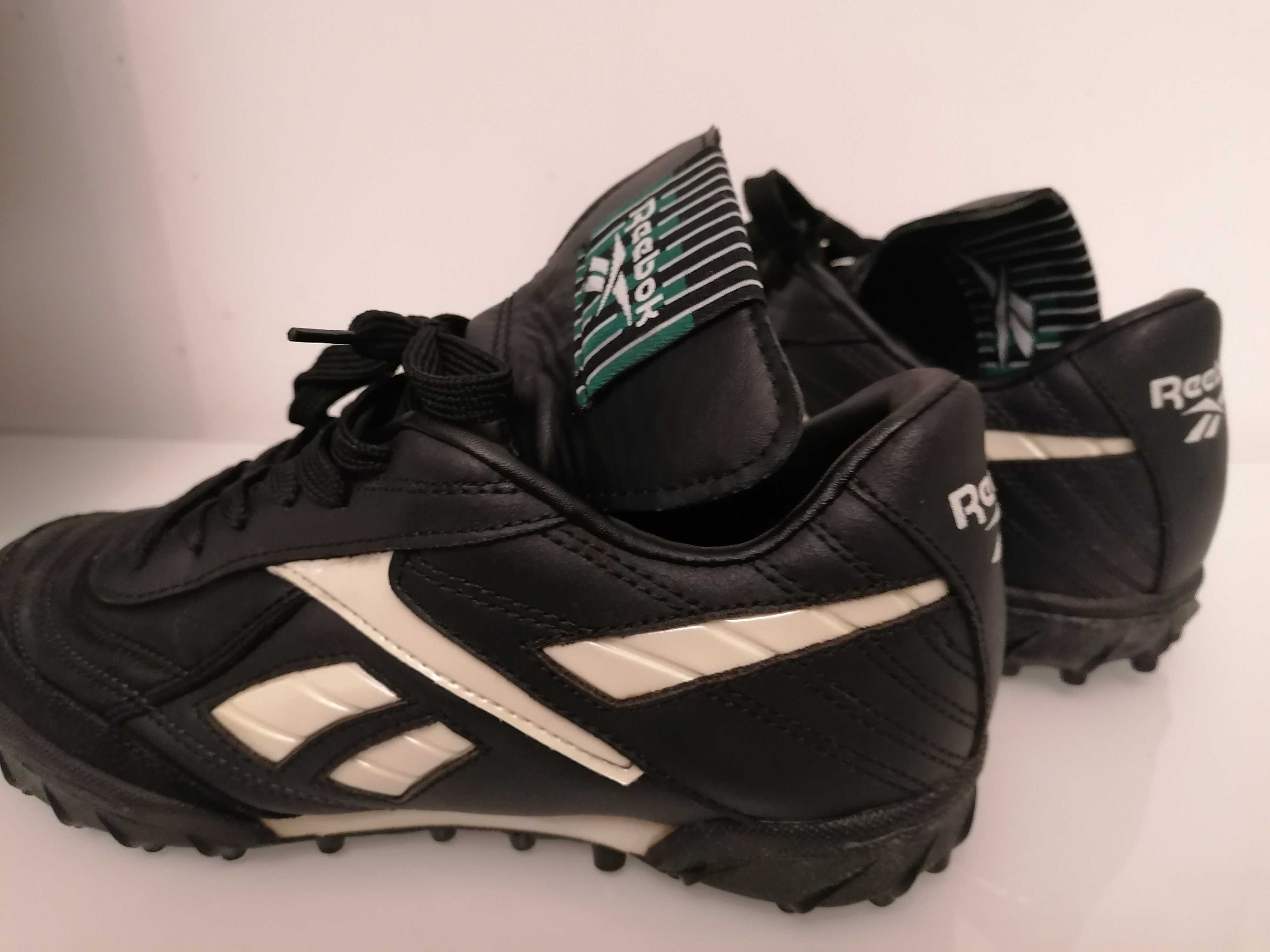 Rebook fotbal  39