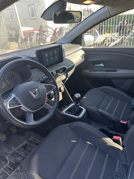 Dacia Jogger 2022 7 locuri  Benzina + GPL 94.000 KM AVARIAT / AVARIATE