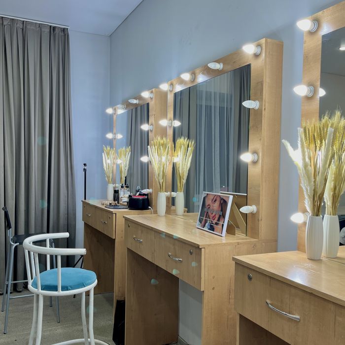 Аренда визажного стола