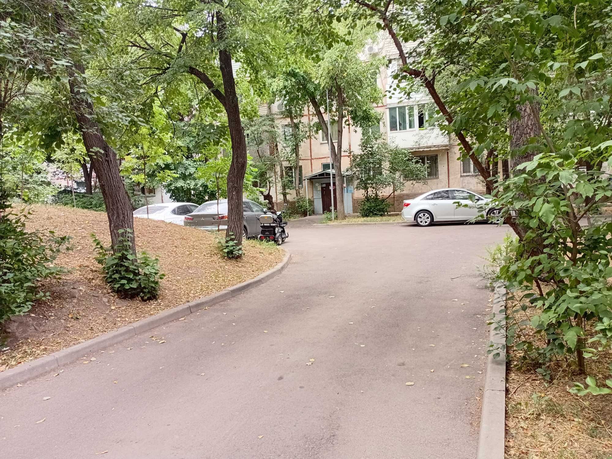 Сдается 2х комн мкр Сайран
