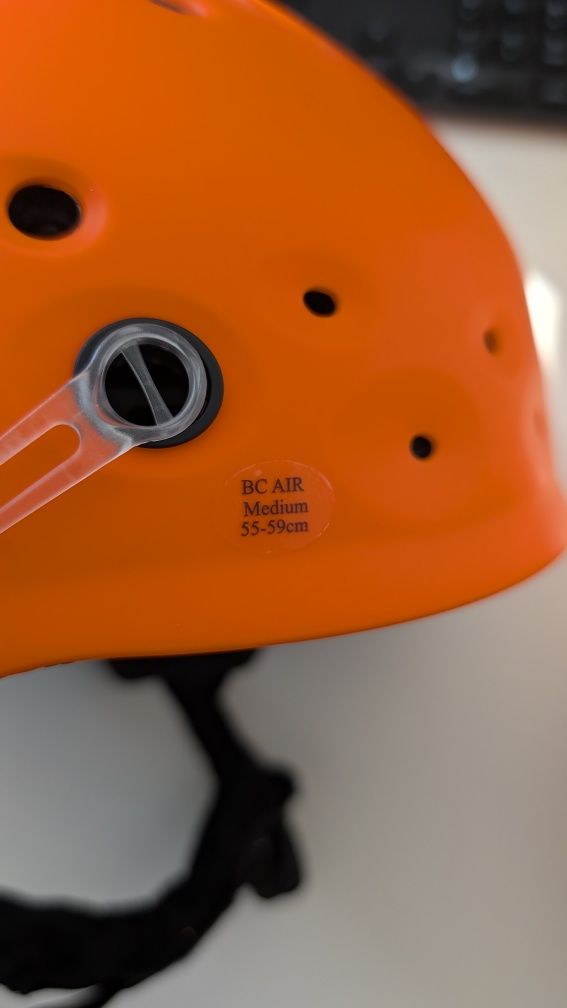 Casca noua ski snowboard ski tura marimea M de vanzare