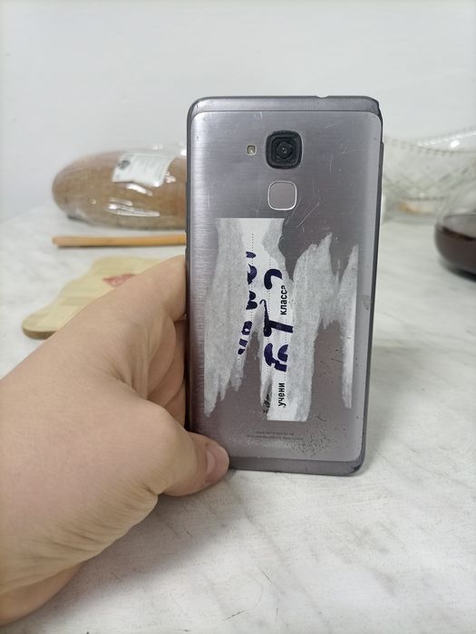 Смартфон Huawei GT3