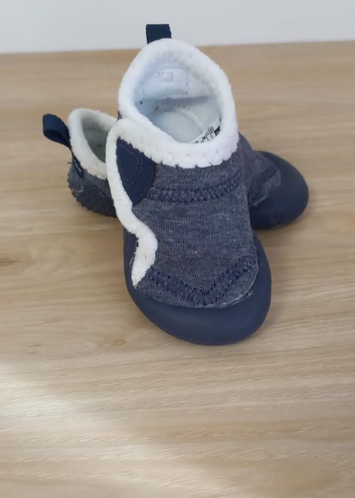 Papuci interior 22 Decathlon