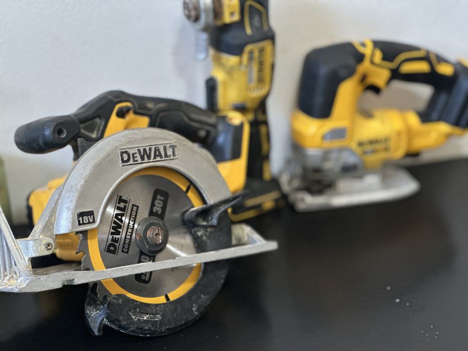 Vand scule deWalt