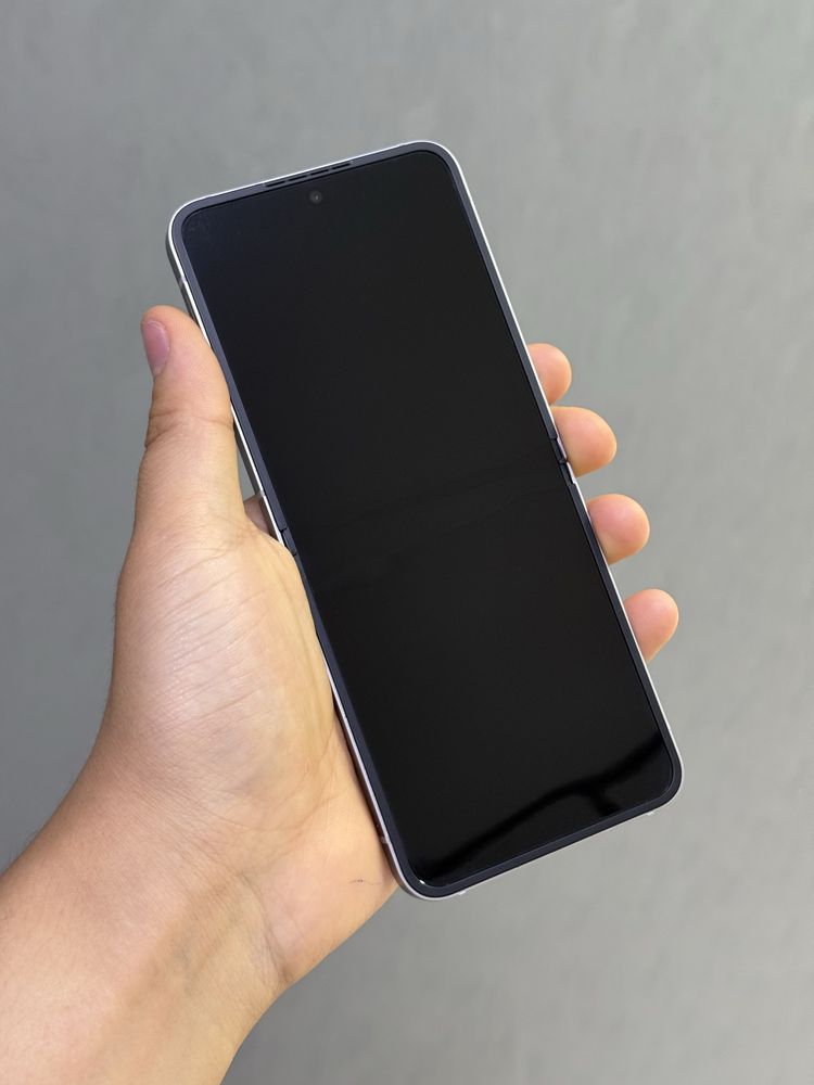 Samsung Z Flip 6 | 256 GB | Mobile Zone