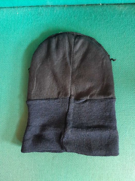Зимна шапка на Левски - София