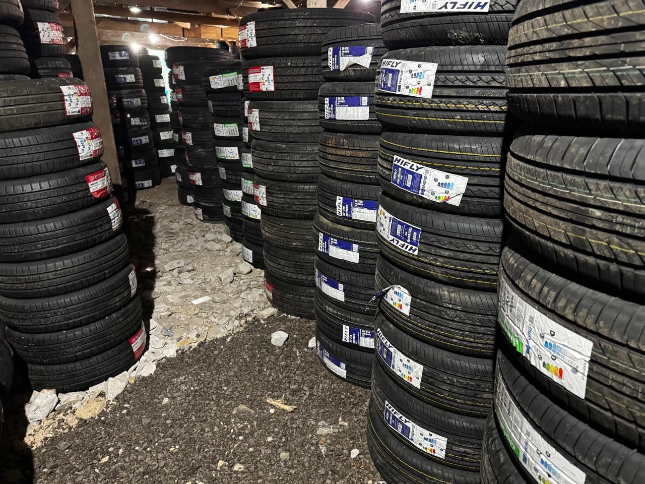 Шины новые 225/70 R16 Firemax