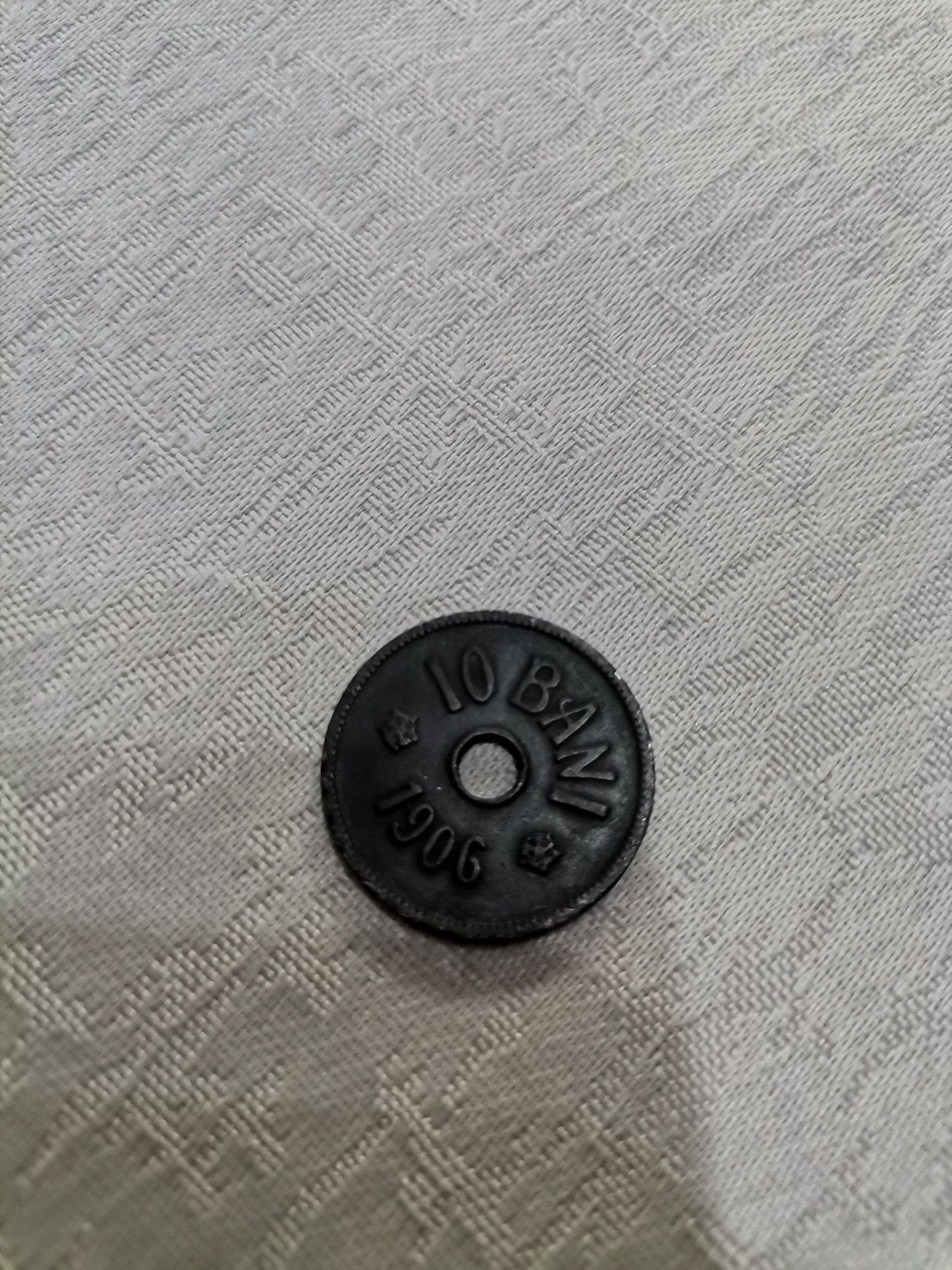Vând monedă veche 1906 și două monede NEW PENCE 1971