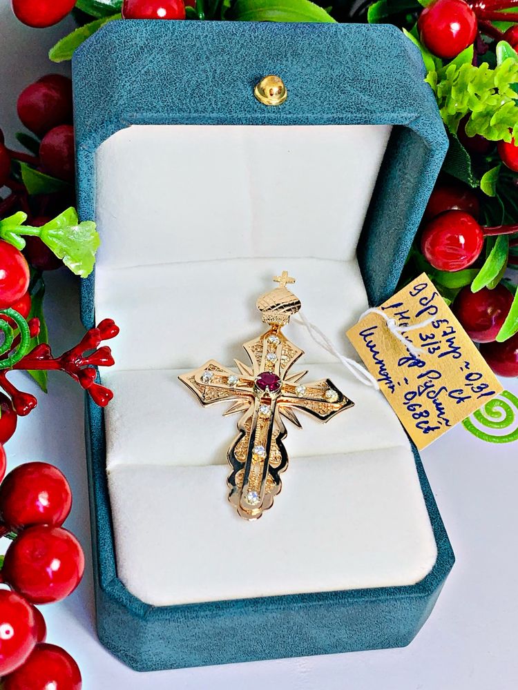 золотой «Крест» ажурный, с натуральными камнями Рубин и бриллианты